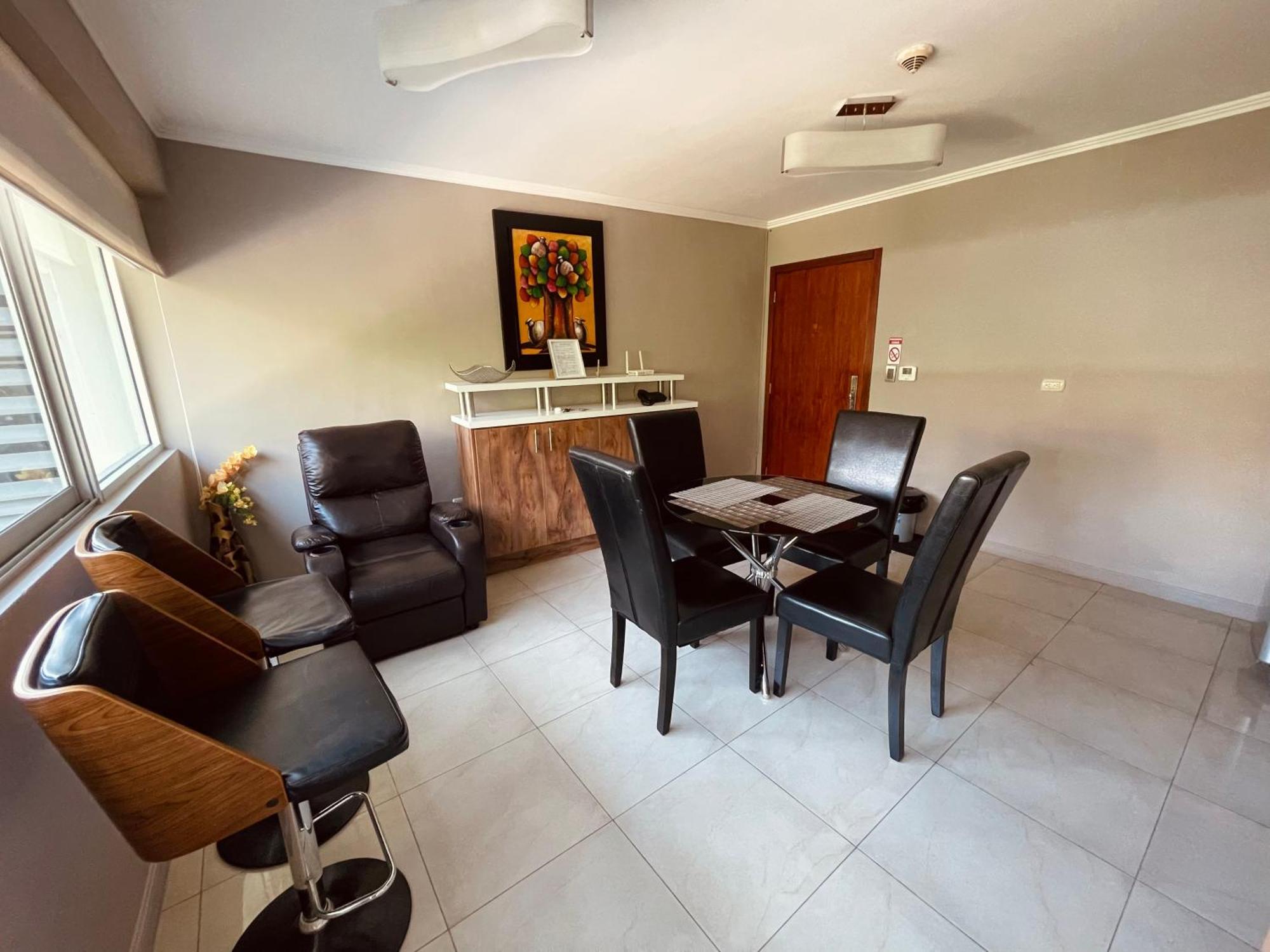 Suite Frente Al Rio En Puerto Santa Ana Riverfront Guayaquil Exterior photo