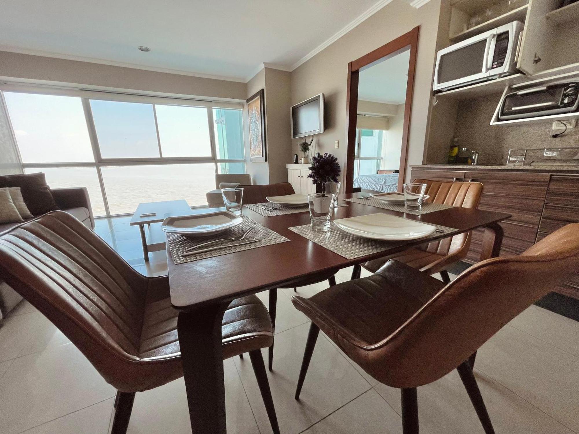 Suite Frente Al Rio En Puerto Santa Ana Riverfront Guayaquil Room photo