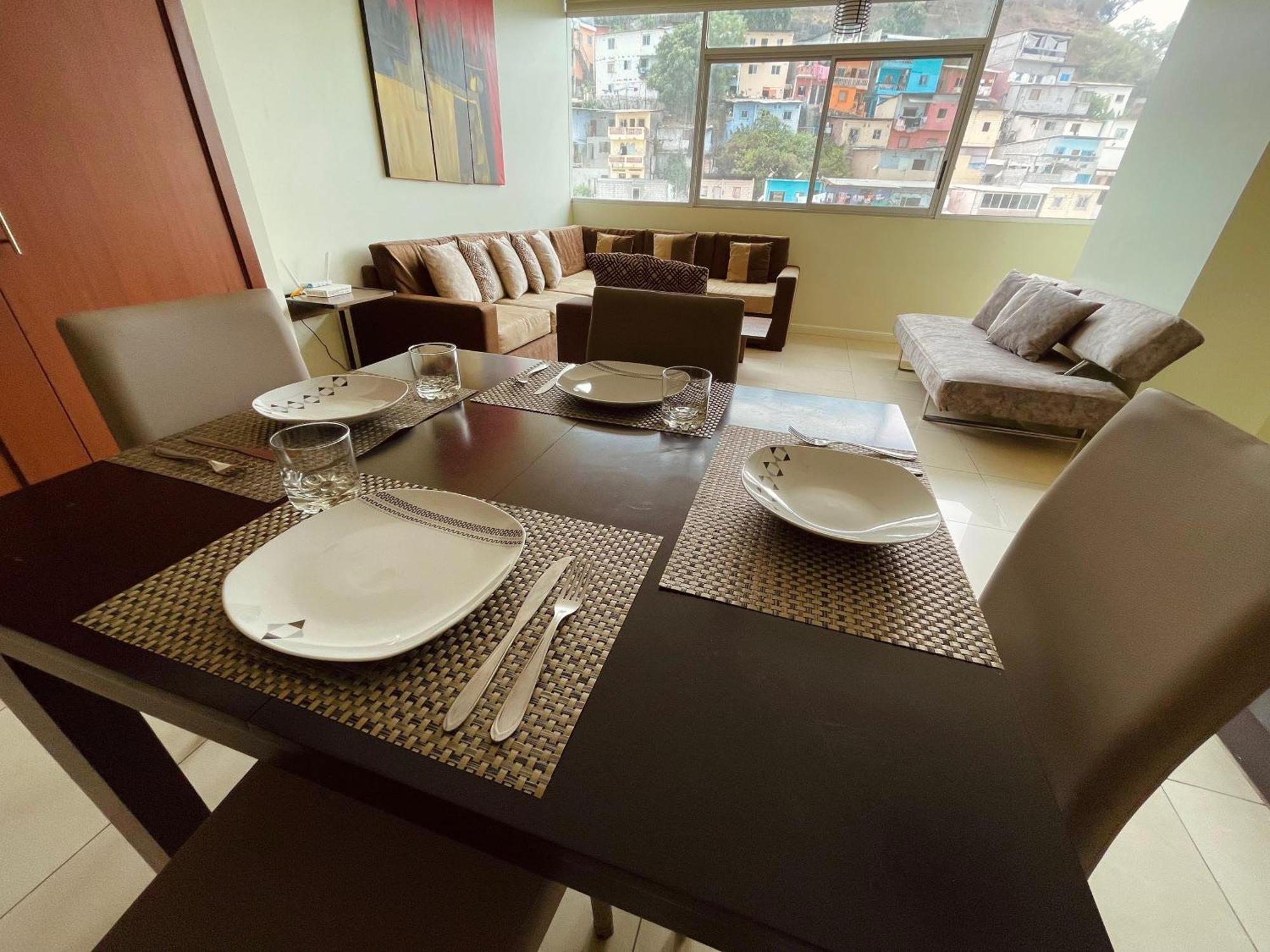 Suite Frente Al Rio En Puerto Santa Ana Riverfront Guayaquil Room photo